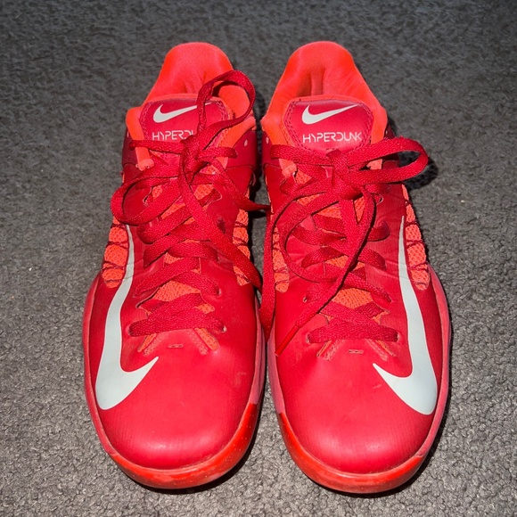 Men’s Nike Hyperdunk Sneakers - Picture 7 of 9